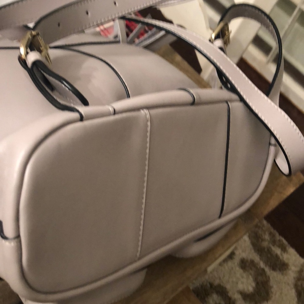 Beautiful Backpack ! ❤️ - Picture 4 of 6